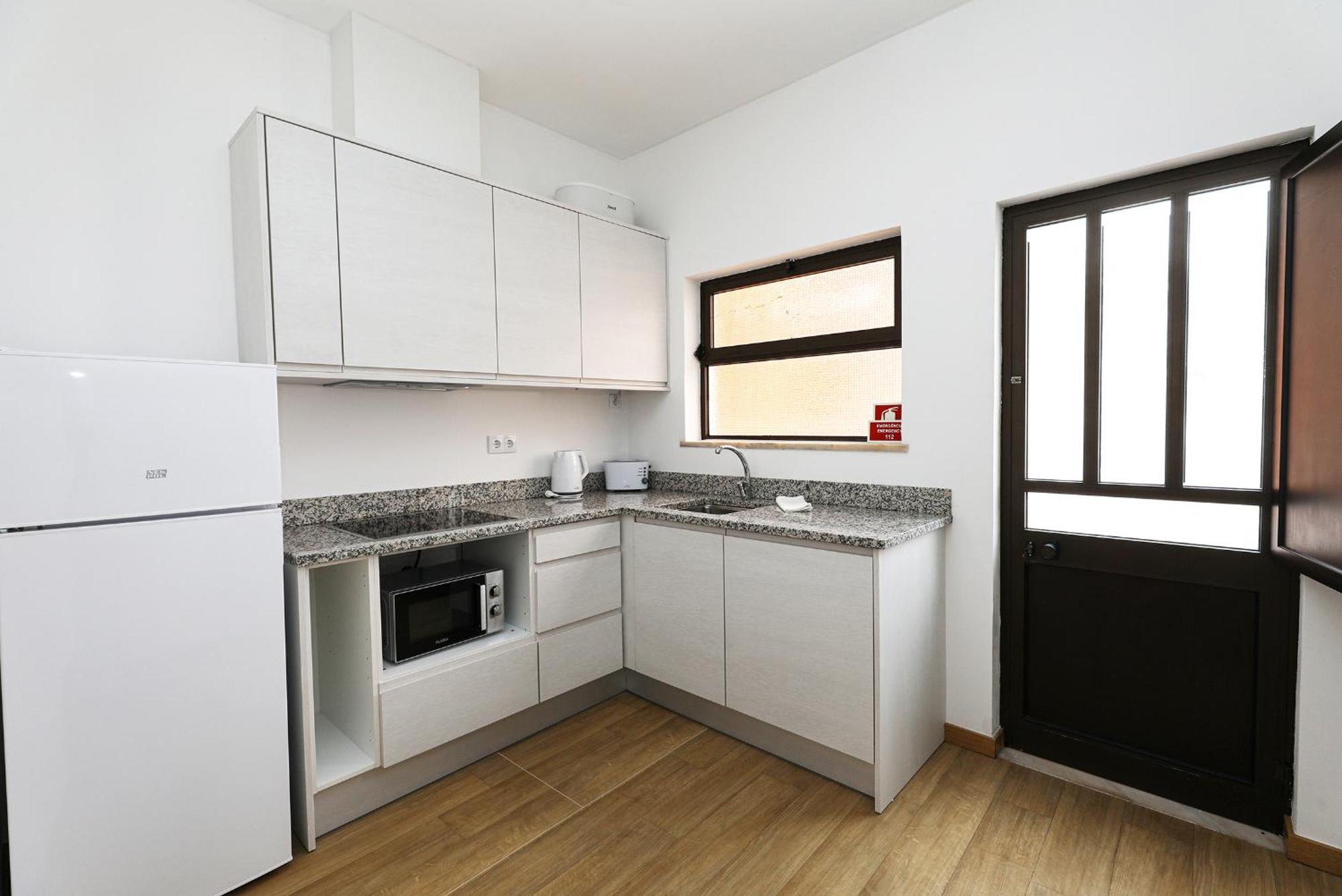 A48 - Windmill 1 Bed Apartment In Odiáxere Exterior foto